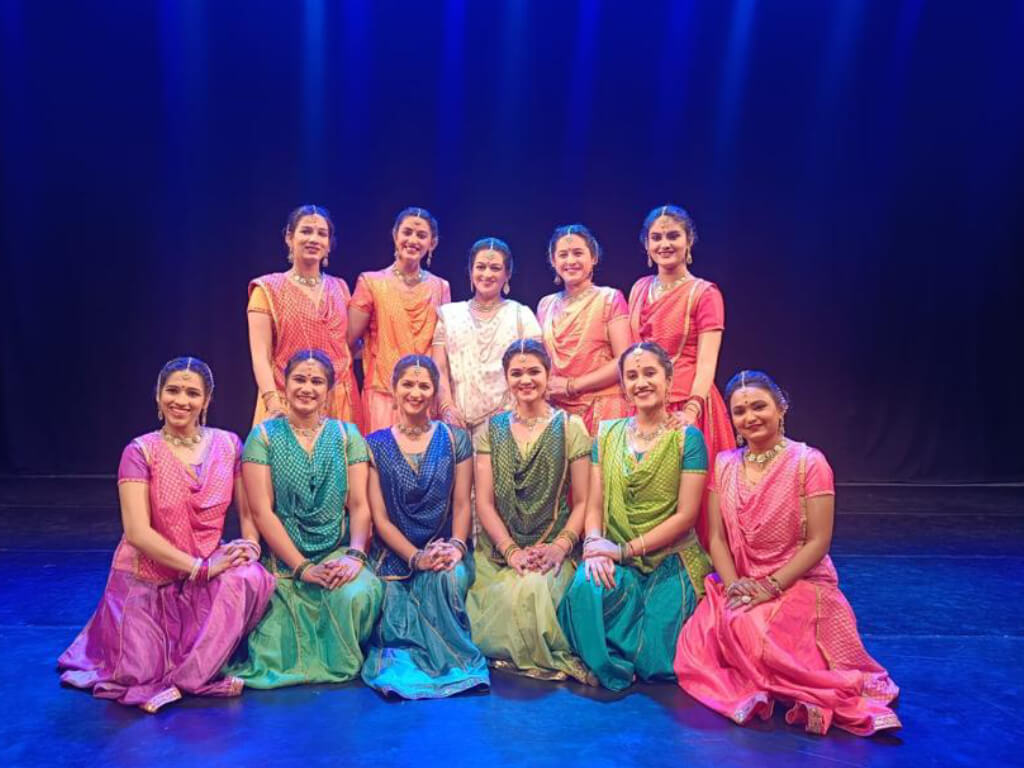 Experienced Teaching Staff (1) (1) https://www.tanzkathak.com/wp-content/uploads/2023/04/Experienced-Teaching-Staff-1-1-1.jpg